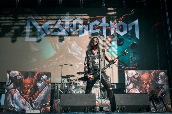 DESTRUCTION