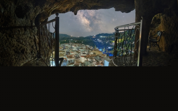 Cuevas de las columnas
